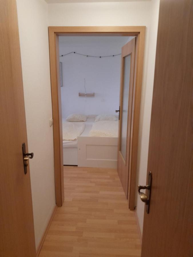 Apartment Mit Kueche Und Balkon Oder Terrasse, Ruhig Und Gut Erreichbar Piding Exterior photo